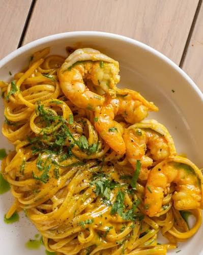 Palazzo Al Mare signature dishes Scallops
Fresh Tuna Tartare With Crunchy Seasonal Radishes
Linguine With Shrimps